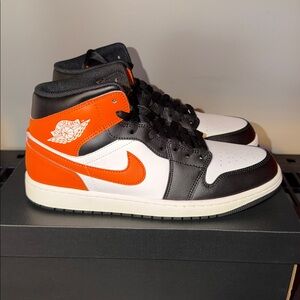 Air Jordan 1 Mid Starfish Orange Black DQ8426-801 Men’s Size 10.5